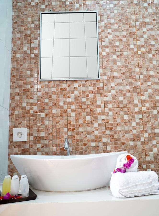 Uluwatu Seno Guesthouse & Cafe מראה חיצוני תמונה